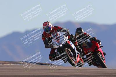 media/Nov-06-2023-Moto Forza (Mon) [[ce023d0744]]/3-Intermediate Group/Session 5 (Turn 9)/